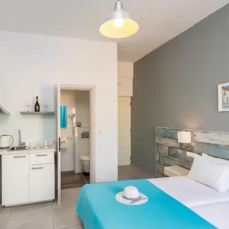 Nana Angela Apartahotel 3*